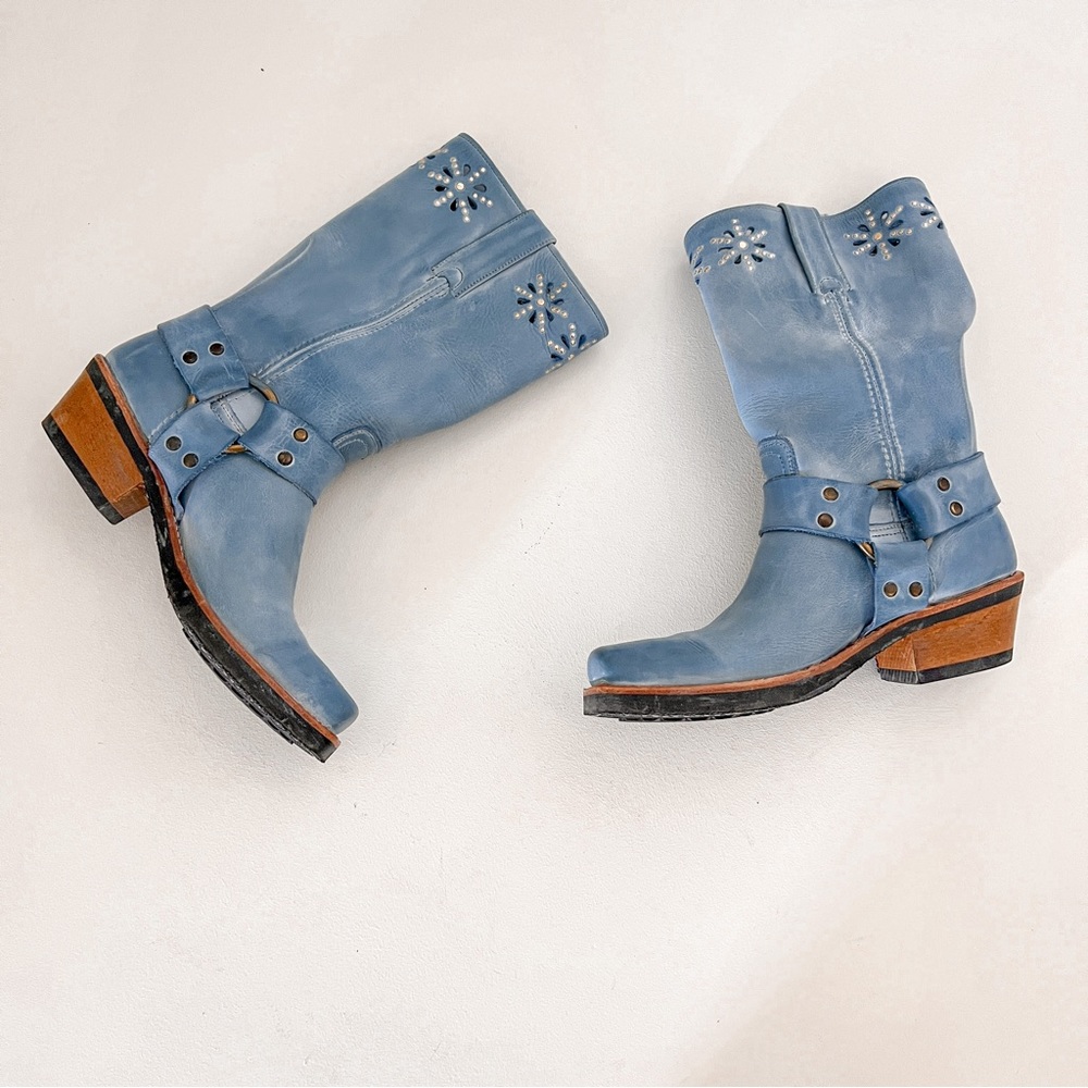 RARE Vintage Frye Sky Blue Floral Cutout Stud Harness Boots Size 7.5 - Picture 3 of 13